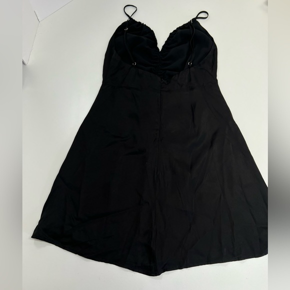 ASTR Peony Dress Black Mini Sateen Satin Ruched
Size Medium NEW Revolve - Picture 4 of 12